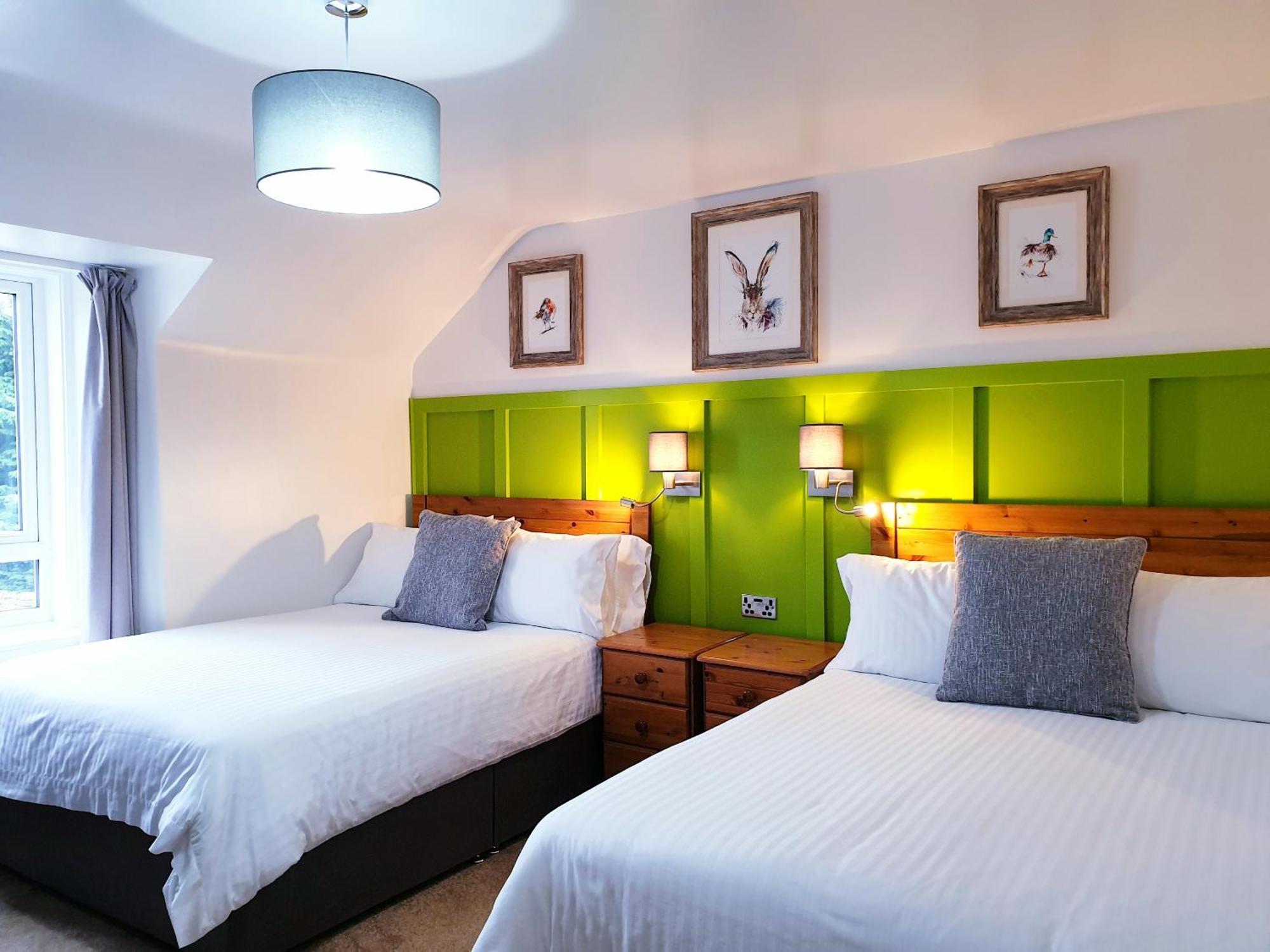 The Osprey Hotel Kingussie Room photo